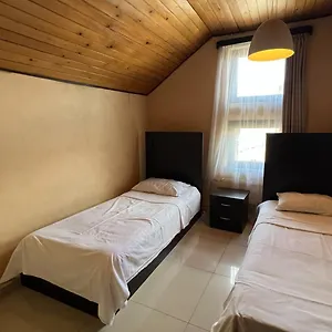  Отель Dzveliubani